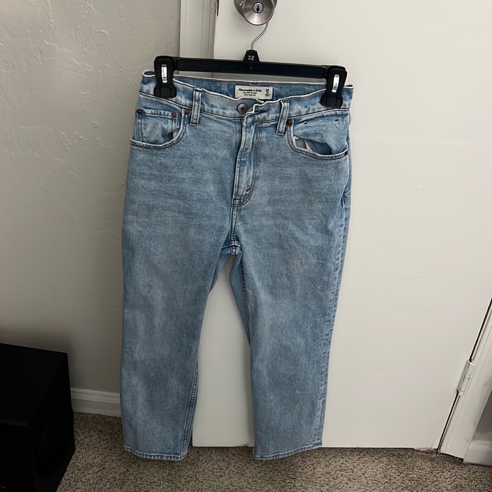 Abercrombie Ankle Straight Ultra High Rise